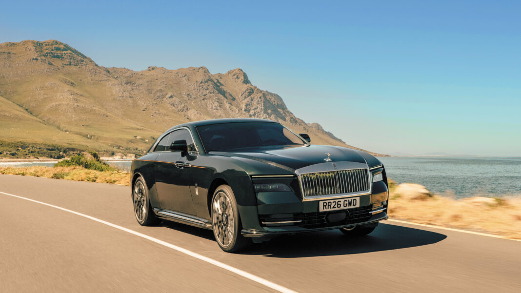 P90643670_highRes_rolls-royce-spectre-